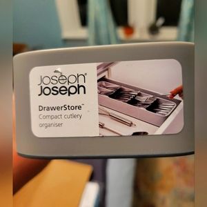 Silverware compact organizer